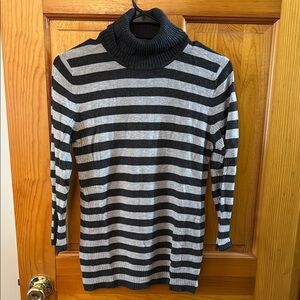 #60 - Express Gray Striped Turtleneck 3/4 Sleeve Sweater